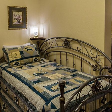 Highland Glen Lodge B&B Anchorage Ngoại thất bức ảnh