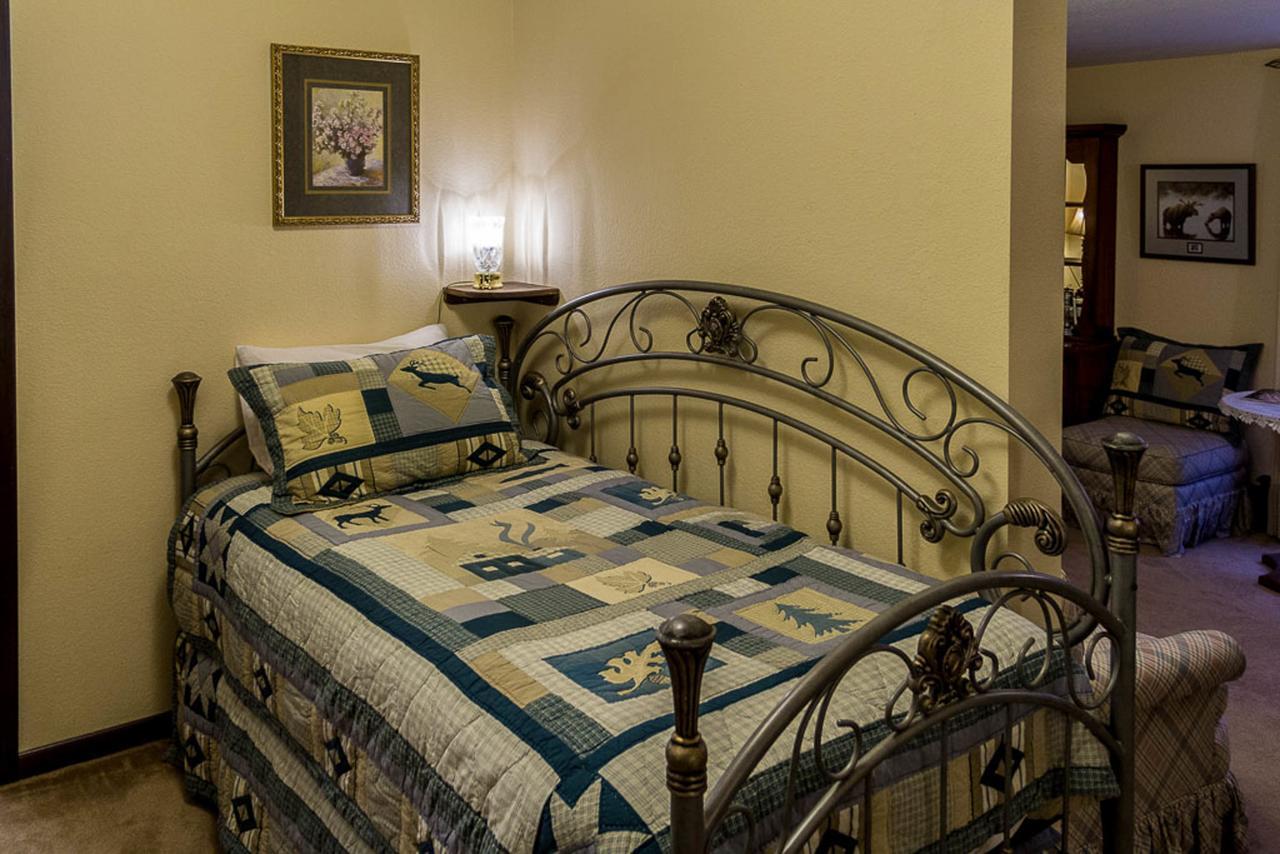 Highland Glen Lodge B&B Anchorage Ngoại thất bức ảnh
