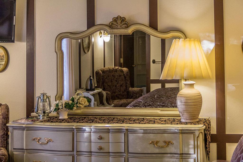 Highland Glen Lodge B&B Anchorage Ngoại thất bức ảnh